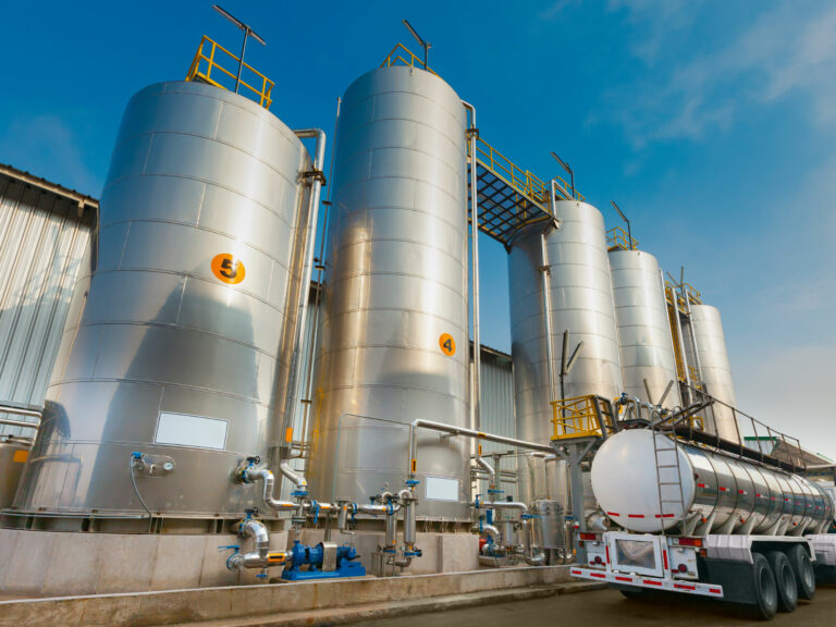 Foodcom erweitert sein Angebot um chemische Grundstoffe